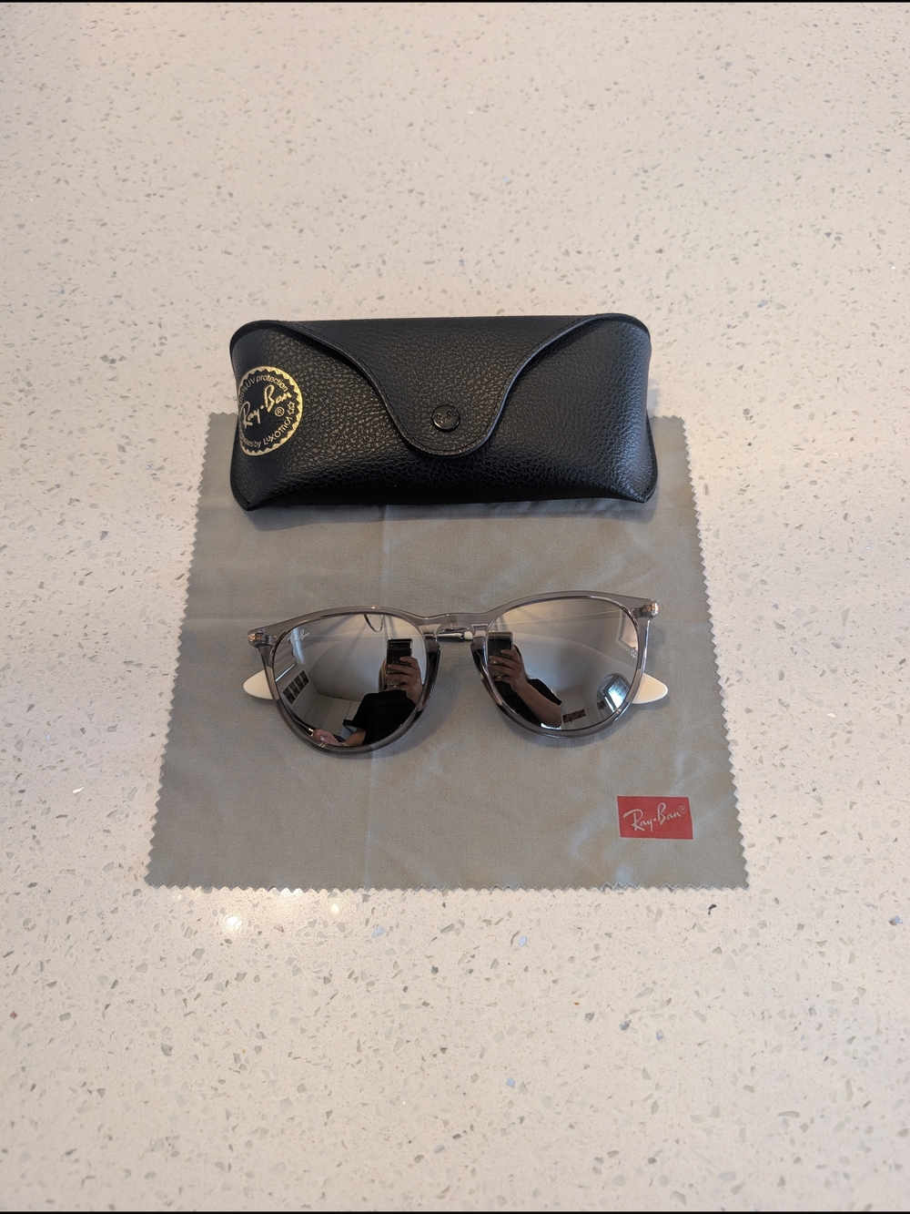 Ray-Ban ERIKA LOW BRIDGE